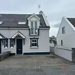 Luxury Oceanside Getaway Lahinch
