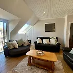 Feriehus Luxury Oceanside Getaway *