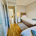 Luxury Oceanside Getaway Feriehus