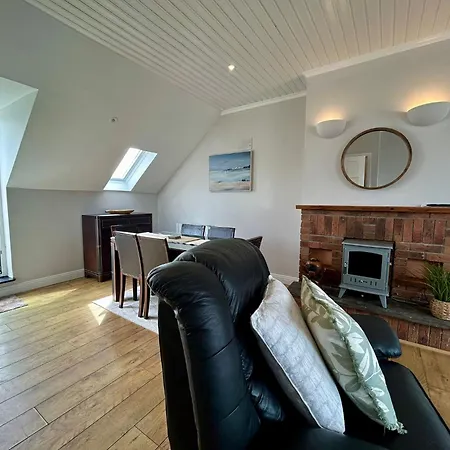 Luxury Oceanside Getaway Feriehus Lahinch