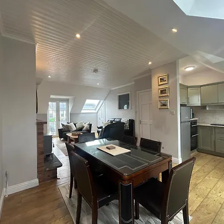 Luxury Oceanside Getaway