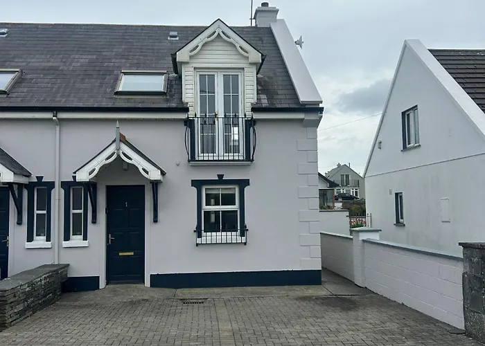 Luxury Oceanside Getaway Lahinch