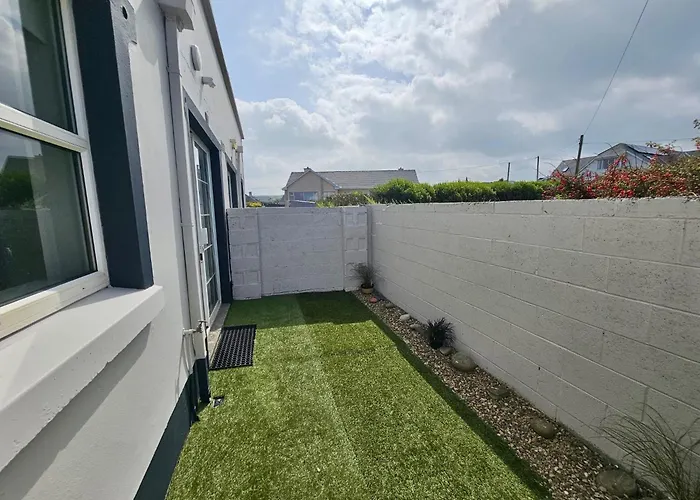 Luxury Oceanside Getaway Lahinch